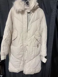 ホワイトキルティングダウンジャケット