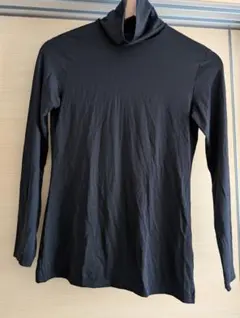 ユニクロ UNIQLOヒートテック 黒ブラックレディースタートルネック Мサイズ