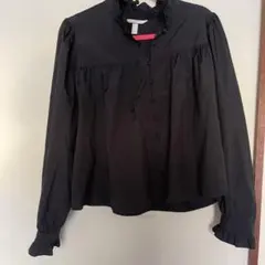 H&M ブラック 長袖シャツ フリル襟