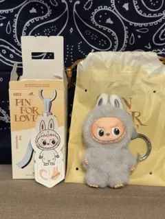 THE MONSTERS PIN FOR LOVE イニシャル【C】