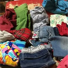 Tシャツ、ズボン、トレーナー詰め合わせ