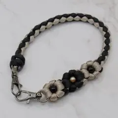 ハンドメイド ハンドストラップ スマホ チャーム パラコード 花x3 HS375
