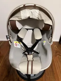 エールべべ　チャイルドシート　KURUTTO Ｒウィ2