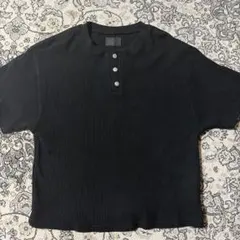 AAKAM ヘンリーネック ワッフルカットソー ブラック - メルカリ