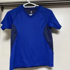 UNIQLO青いVネックTシャツ