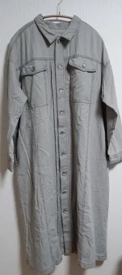 【新品・未使用】each ワンピース　シャツワンピ　グレー　バックプリーツ