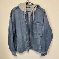 【匿名発送】　GUフード付きデニムジャケット　Sサイズ