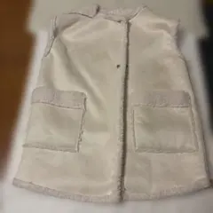 kastane カスタネ　リバーシブルベスト　ボア クリーム色