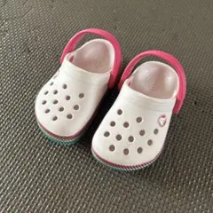 Crocs ベビーサンダル C4 ピンク レインボー