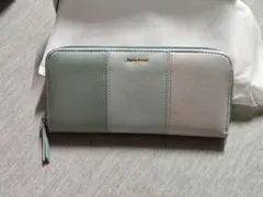 ストライプデザイン 長財布