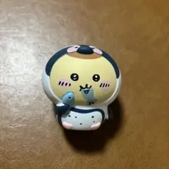 ちいかわ　栗まんじゅう 水族館ミニフィギュア