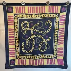 ピンク スカーフ