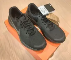 【未使用品】NIKE REVOLUTION 7 ブラック