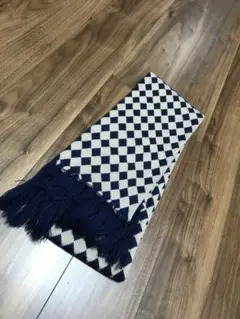 マフラー　コムサ