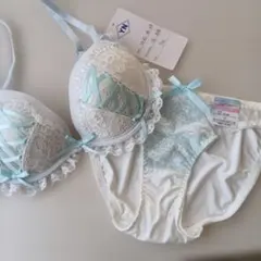 70　エンジェルレースアップ　ブラジャー&ショーツのサムネイル