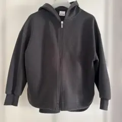 T IGORA by BEAMS DESIGNフルジップ 黒パーカーのサムネイル