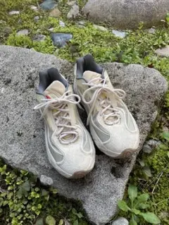 Adidas OZNOVA 25.0 / スニーカー ベージュ サンバ emmi