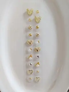 耳つぼジュエリー　20粒【まとめ割引あり】新作　ハート　ゴールド