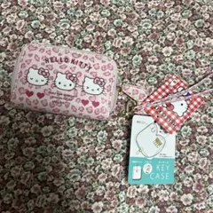 新品　サンリオ　ハローキティ　キーケース