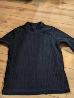 ハイネック ブラック