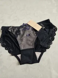 AMOSTYLE レギュラーショーツ　イノセントフローラル　ブラック　新品のサムネイル