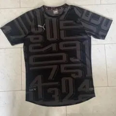 PUMA Tシャツ ブラック 総柄 Mサイズ　ブラック
