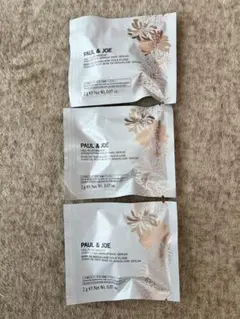 【サンプル】3個セット　PAUL&JOE シースルーヴェールコンパクト　01