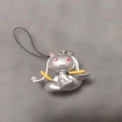 美品　激レア　キュウべえ　シルバー　ストラップ　魔法少女まどかマギカ　まどマギ