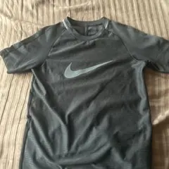 Nike ブラック Tシャツ