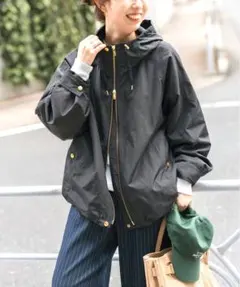 スピックアンドスパン　マウンテンパーカー　撥水　ブルゾン　黒　フーディ