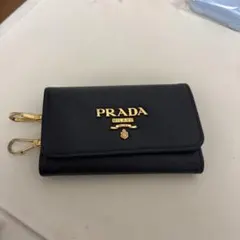 PRADA バイカラーキーケース