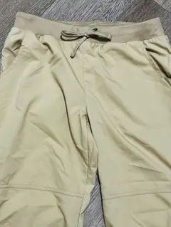 スポーツパンツ