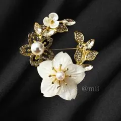 Item thumbnail for item 497b431d-67a9-4b44-9e63-647c2b44c0ea