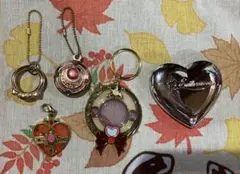 セーラームーンメイクアップビューティーミラー一番くじF賞その他チャーム5個セット