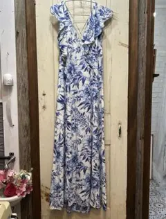 H&M ブルー＆ホワイト 花柄 Vネックワンピース　リゾート