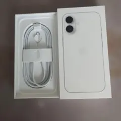 iPhone16 ホワイト 純正　公式　充電ケーブル付　空箱　即購入可⭕️