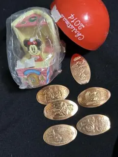 【匿名配送】ディズニー スーベニアメダル　まとめ　ガチャガチャ　ユニバ