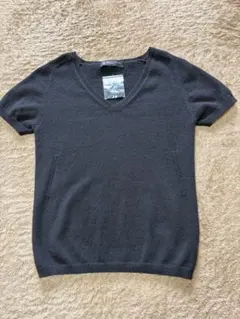 BEAUTY&YOUTH 黒 Vネック 半袖ニット