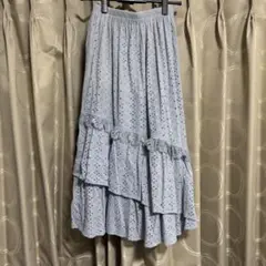 水色 フレアスカート 刺繍デザイン