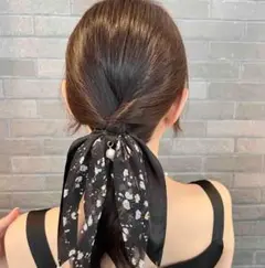 リボン リゾート 花柄 パーティー 黒 シュシュ パール ヘアゴム