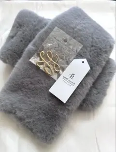 【美品】ROPE PICNIC グレー ファーマフラー ブローチ付き