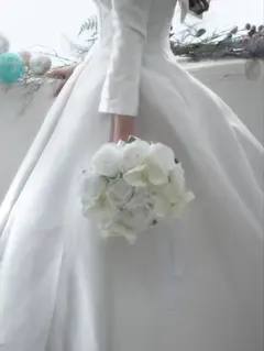 ウェディングブーケ ラウンドブーケ アーティフィシャルフラワー ホワイト