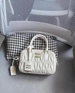 miu miu マテラッセ ショルダーバッグ