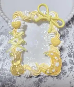 ホイップデコ硬質トレカケースB8黄色白ミックス ハートリボン 月 兎TC-540