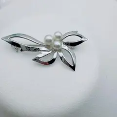 MIKIMOTO ブローチ リボンモチーフ アコヤ真珠 3珠 M刻印 - メルカリ