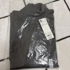 タートルネック グレー ニット