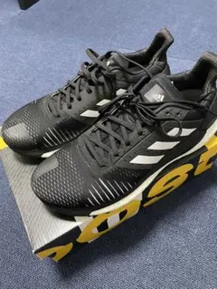 adidas ブラック ランニングシューズ 28 ブラック　新品　未使用