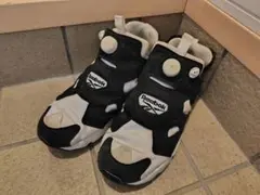 【うちはサスケ様専用】Instapump Fury ブラック/ホワイト