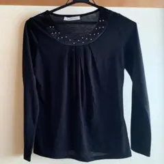 ♥新品ブラック ストーン装飾付きVネック Tシャツ Lサイズ - メルカリ