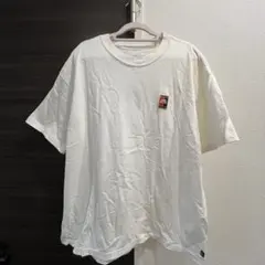 NIKE Tシャツ